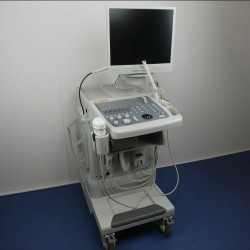 Medison Sonoace 8000 Live Prime 4D/ 3D Ultrasound Unit with flat screen 4D probe, Linear and convex probes